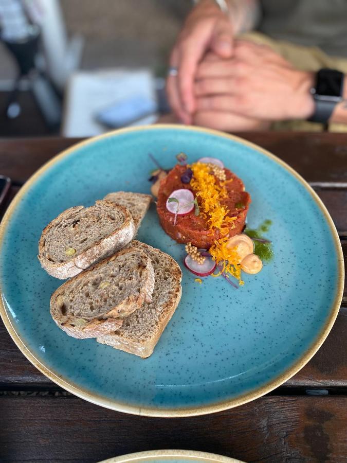 Penzion & Restaurace U Vily Sezimovo Usti Kültér fotó